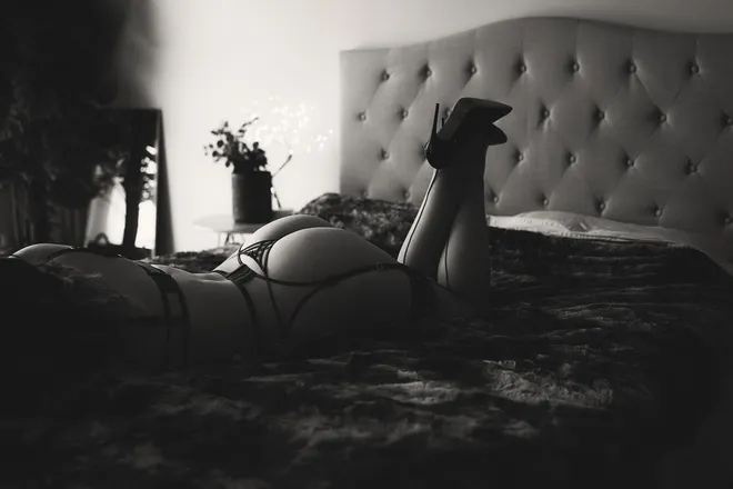 OnlyFans account  homealonerosiexoxo header 2