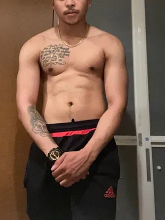 OnlyFans of looking4red