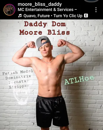 OnlyFans cuenta moore_bliss header 2