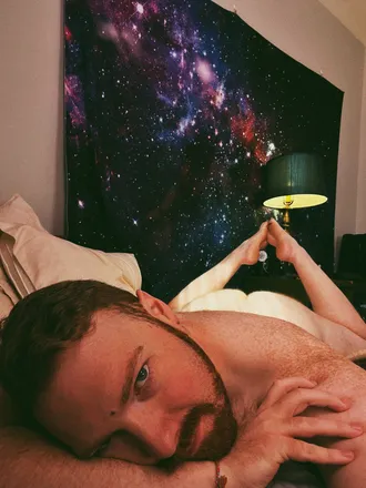 OnlyFans cuenta red_faux header 2