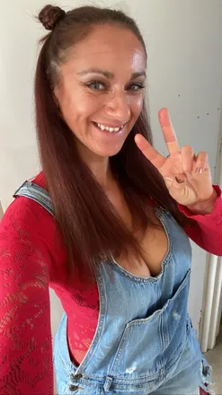 OnlyFans cuenta mamfie69 header 2