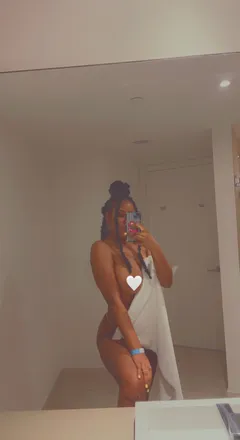 OnlyFans account  love_cash_lajan header 2