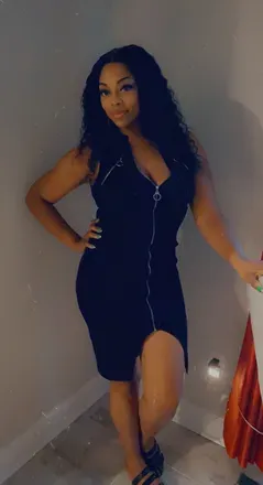 OnlyFans cuenta damndenelle header 2
