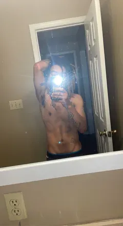 OnlyFans account  thatguycanime avatar 1
