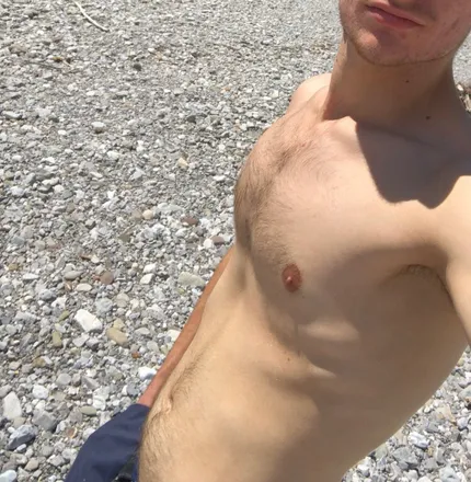 OnlyFans account  daaamien header 2