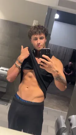 OnlyFans cuenta playboyvlazah avatar 1