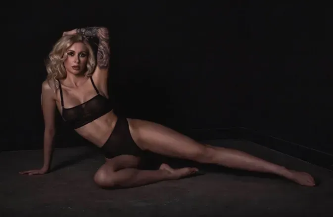 OnlyFans cuenta victoria_fit header 2