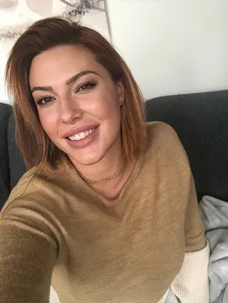 OnlyFans account  fashiongirlsjourney avatar 1