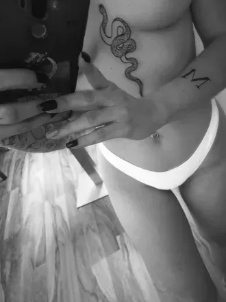 OnlyFans account  myriamichue header 2