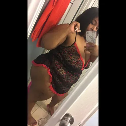 OnlyFans account  ladiistrawb3rry avatar 1