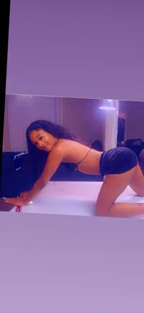 OnlyFans cuenta cinnamonnorolls1 header 2