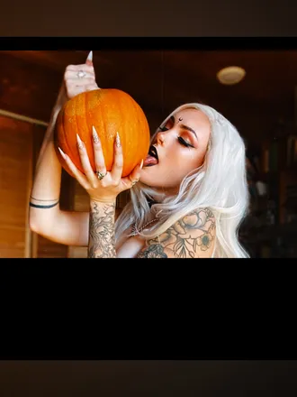 OnlyFans cuenta eves_mystic_garden previous_headers_1 3