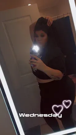 OnlyFans cuenta thickthighsnprettyeyes30 avatar 1
