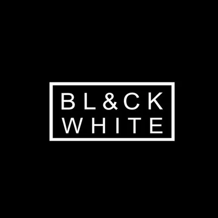OnlyFans cuenta blkwhtisright header 2