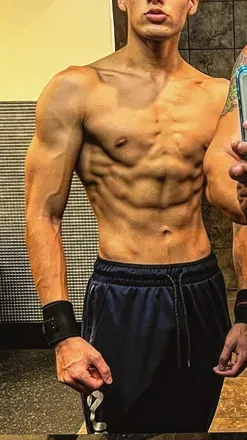 OnlyFans cuenta u227057121 header 2