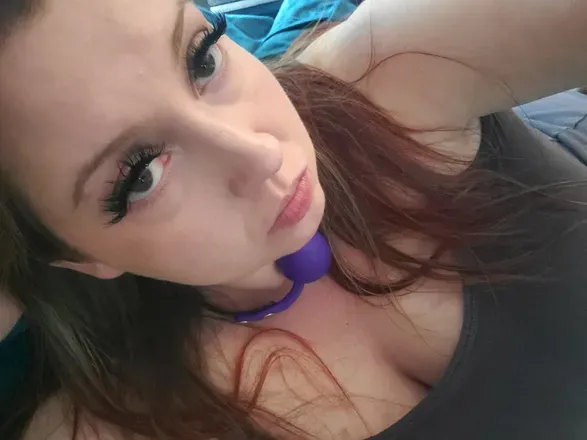 OnlyFans cuenta shesakillerqu33n header 2