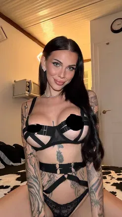 OnlyFans account  irisferrr avatar 1