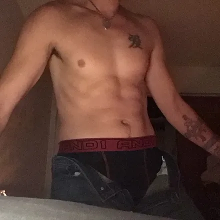 OnlyFans cuenta slighttease header 2