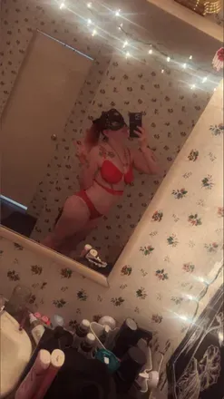 OnlyFans account  sexyslavegirl avatar 1