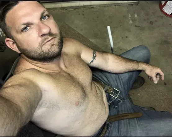 OnlyFans cuenta winetimearies78 avatar 1