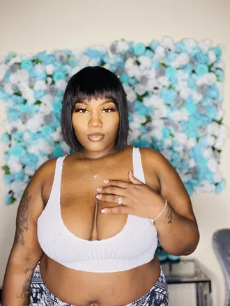 OnlyFans cuenta prettynov header 2