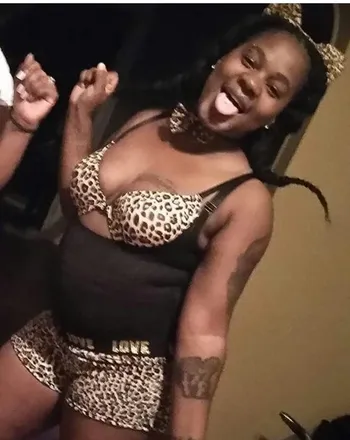 OnlyFans of tastycakes11