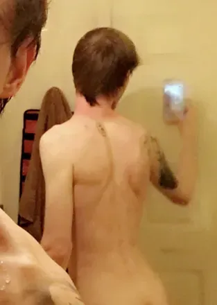 OnlyFans cuenta tall_thin_tatted header 2