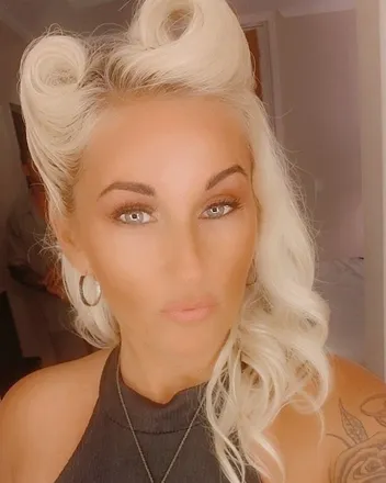 OnlyFans cuenta girluniverse78 header 2
