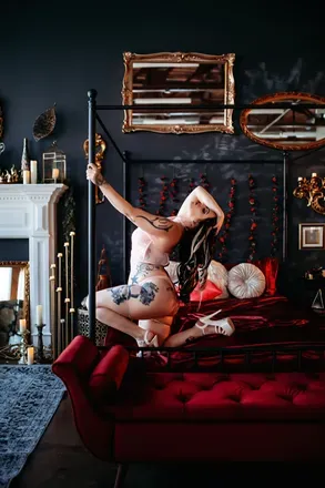 OnlyFans cuenta xmissbritaniesx header 2