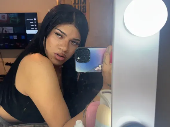 OnlyFans cuenta prettypoison3777 header 2