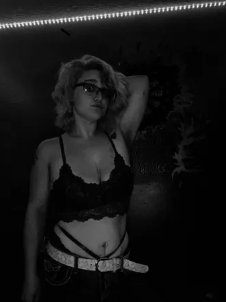 OnlyFans account  shortgirl2023 header 2