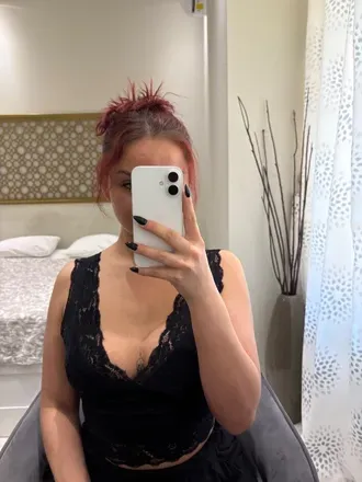 OnlyFans cuenta scarletmuseof avatar 1