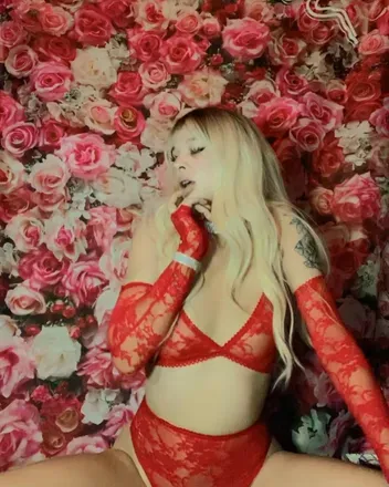OnlyFans cuenta bellawiththeshadesvip avatar 1