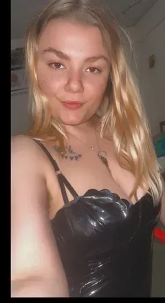 OnlyFans cuenta goddesskitty.x header 2