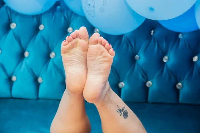 OnlyFans account  angelsweetfeet header 2