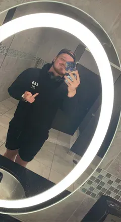 OnlyFans cuenta bradyjohnson header 2
