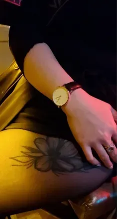 OnlyFans account  scarletwearswatches avatar 1