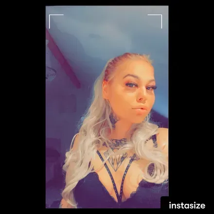 OnlyFans account  alxxxx483 avatar 1