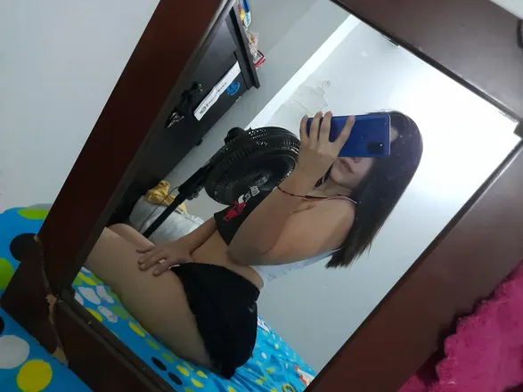 OnlyFans cuenta karenv0721 avatar 1