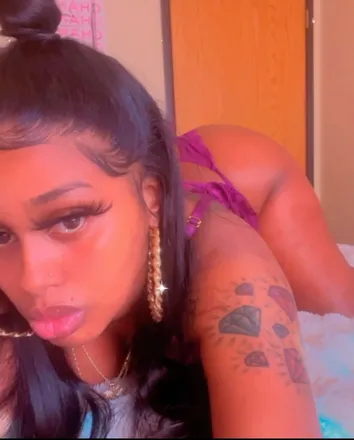 OnlyFans cuenta u32768729 header 2