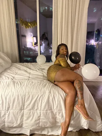 OnlyFans cuenta money4chanel header 2