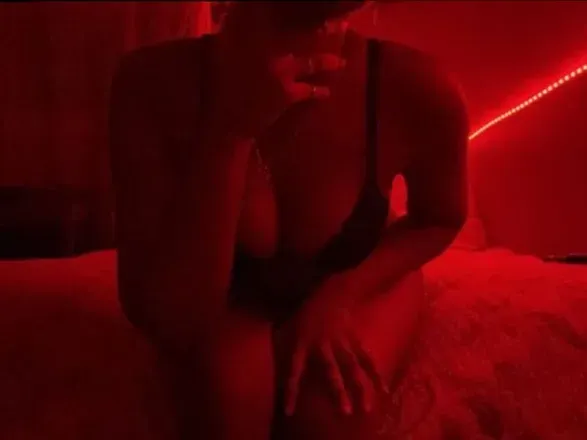 OnlyFans cuenta ebony.dom avatar 1