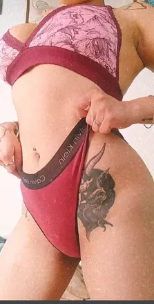 OnlyFans cuenta thatsamethyst header 2