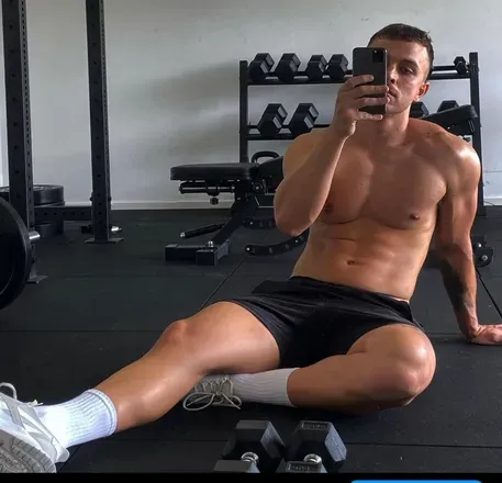OnlyFans of thenakedtrainerr
