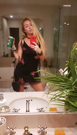 OnlyFans cuenta caroline.baby avatar 1