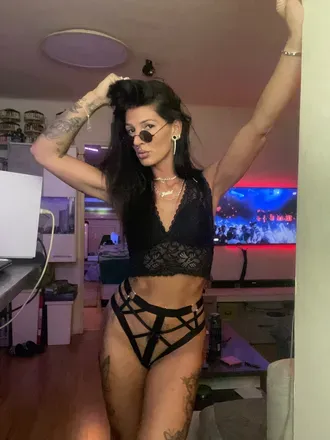 OnlyFans cuenta julialaesmeralda avatar 1