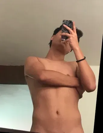 OnlyFans cuenta alemor499 avatar 1