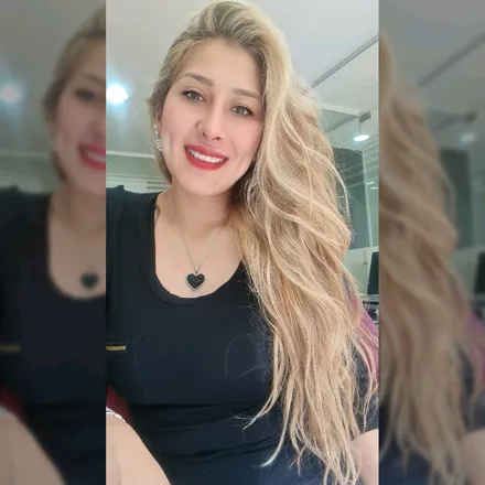 OnlyFans cuenta luna_14_14 header 2