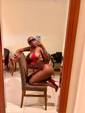OnlyFans cuenta ms.juicy_p header 2