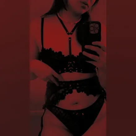 OnlyFans cuenta witchycaroline avatar 1
